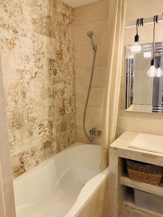 Studio Lux Loft On Victory Street In The City Center Βίνιτσα Εξωτερικό φωτογραφία